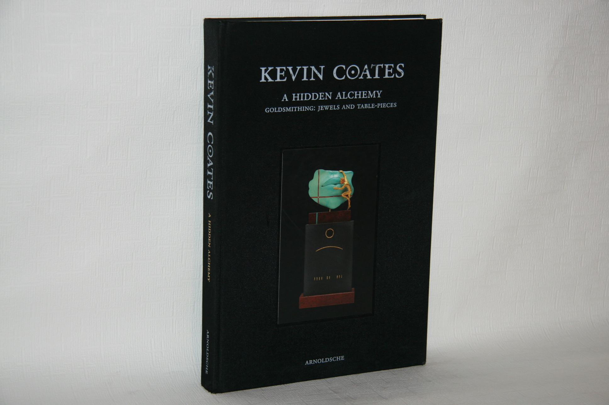 Kevin Coates. A Hidden Alchemy. Goldsmithing: Jewels and Table-Pieces —  Визуальные искусства и архитектура